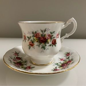 Queen Anne - Bone China